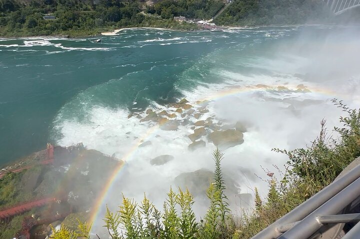 NYC to Niagara Falls 1-Day Tour: Flight and Land-Airfare Included