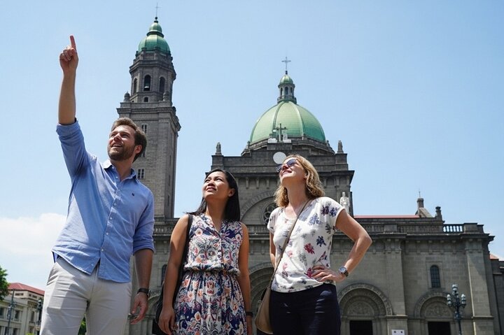 Manila Custom and Private Walking Tour with Local Guide