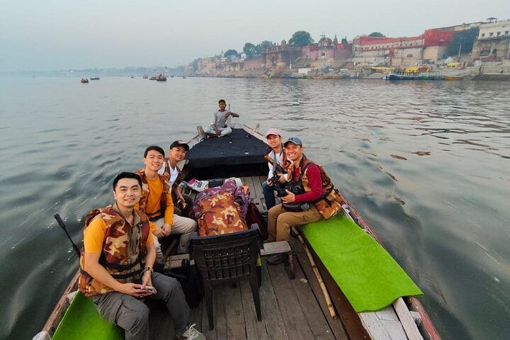 Varanasi: Private Fully-Day Tour with Sarnath and Boat Ride