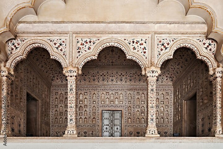 Same Day Taj Mahal Tour by Gatimaan Express Train