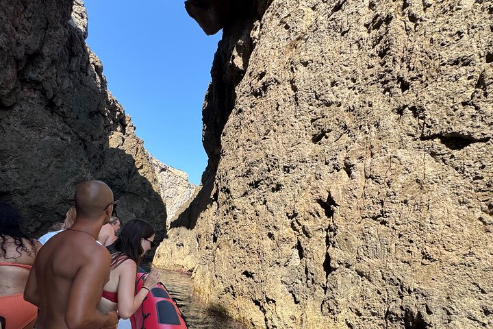 Alcudia: 3H Sightseeing, Sea Caves & Snorkel Speedboat Tour
