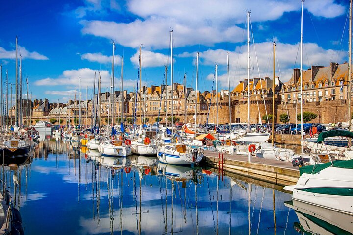 Saint-Malo Walking Tour with Audioguide on Your Smartphone