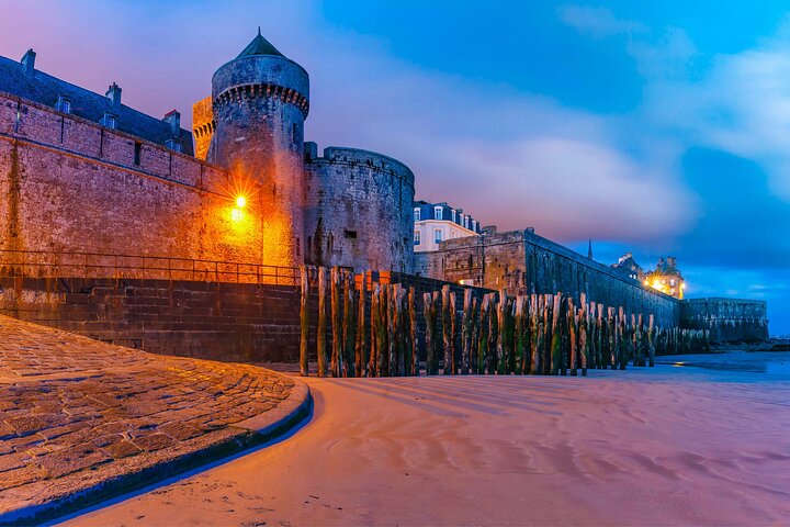 Saint-Malo Walking Tour with Audioguide on Your Smartphone