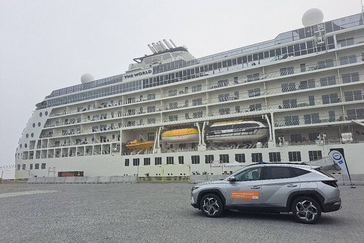 Private Transfer from Nuuk Airport to Nuuk City Center & Hotels