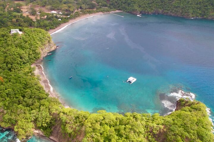 Snorkeling and Sunset Catamaran Cruise from Tamarindo