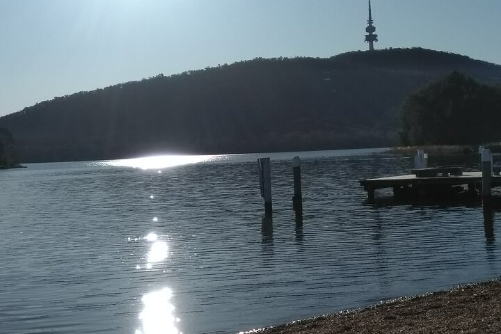 Canberra Day Tour - all major Attractions, no entry fees.