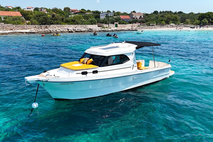 Half Day Speedboat Tour to Three Islands from Trogir