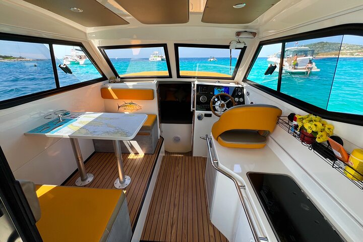 Half Day Speedboat Tour to Three Islands from Trogir