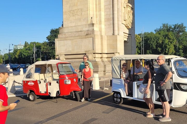 Bucharest Tuk Tuk city tour
