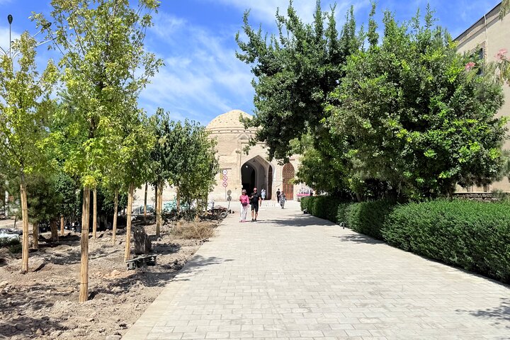 Bukhara: Full-Day Private Walking Tour with Local Tour Guide
