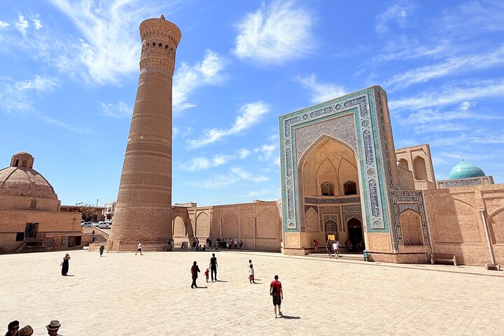 Bukhara: Full-Day Private Walking Tour with Local Tour Guide