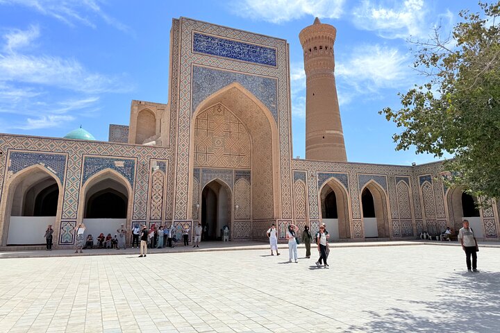 Bukhara: Full-Day Private Walking Tour with Local Tour Guide
