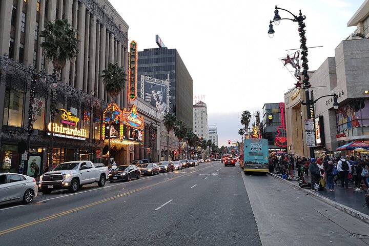 Full Day Iconic Sights Tour of Los Angeles from Anaheim: 6 Stops