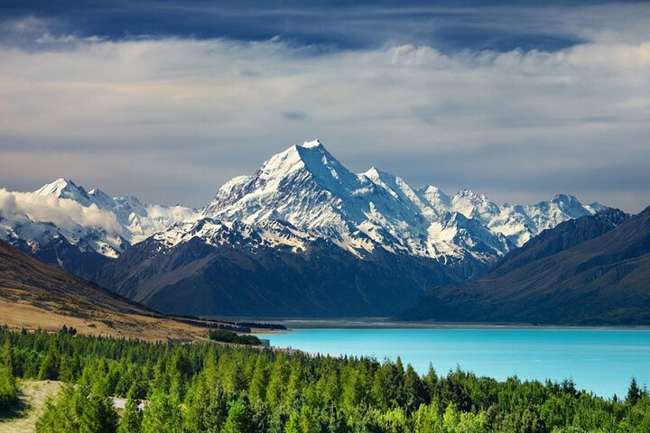 Tekapo to Queenstown via Mt Cook Small-Group Tour (one way)