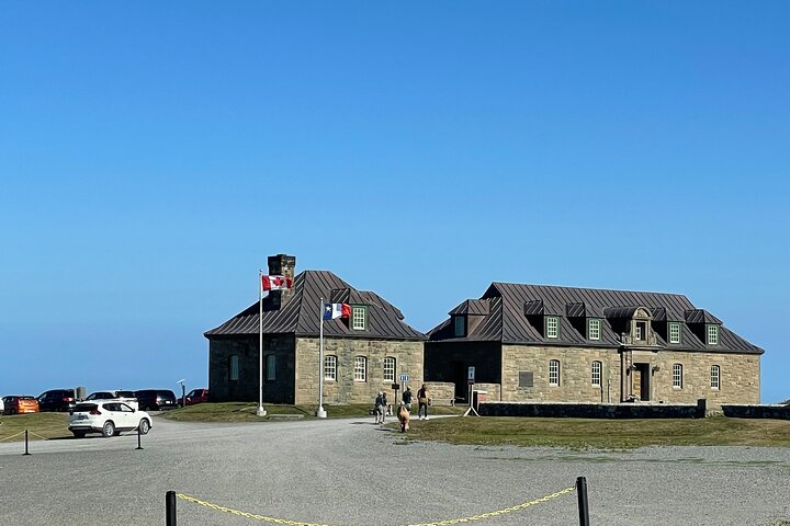 Fortress of Louisbourg Historic Tour: Cruise-Passenger Friendly