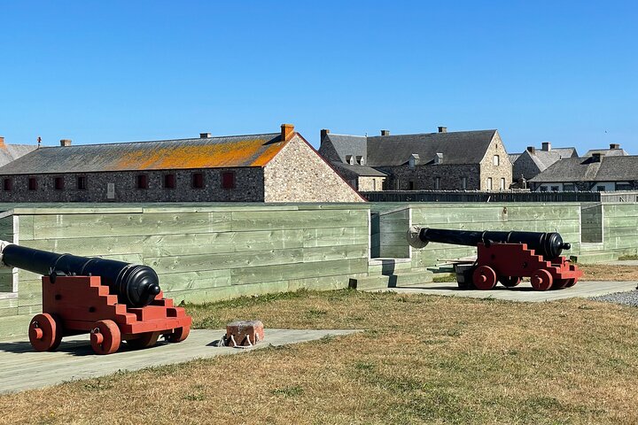 Fortress of Louisbourg Historic Tour: Cruise-Passenger Friendly