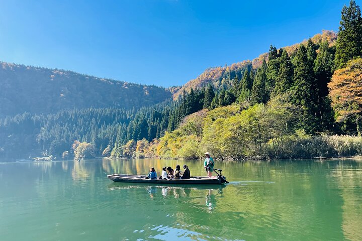 Shared Boat Trip in Mugenkyo River Mist