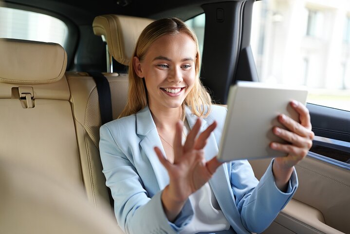 London Gatwick Airport LGW to Heathrow LHR Private Transfer