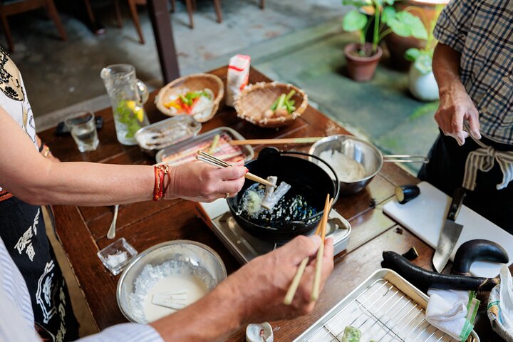 Japanese Cooking Class with Local Family in Takayama Old Town