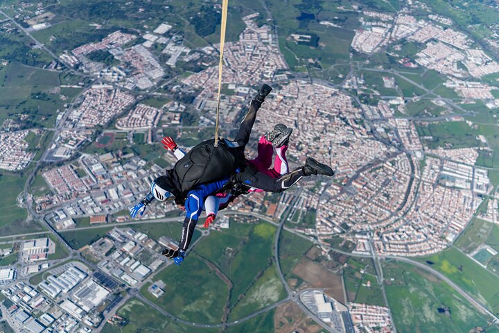 Premium Skydiving Portugal 15,000ft Freefall near Lisbon