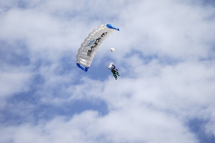 Premium Skydiving Portugal 15,000ft Freefall near Lisbon