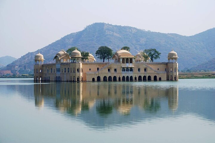 4 Day Golden Triangle Delhi Agra Jaipur Tour