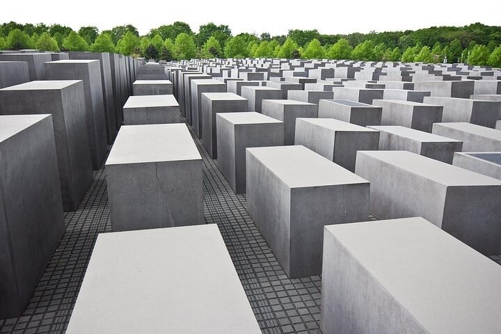 Berlin Made Simple: Stress-Free Tour from Warnemunde Cruise Port