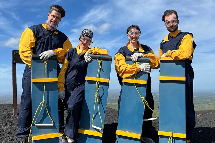 Private Volcano Boarding at Cerro negro premium & family friendly