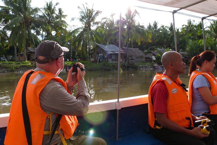 Semporna : Mangrove Cruise, Fireflies, Transfer & Dinner