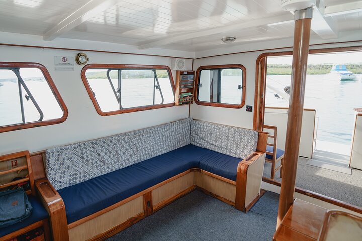 Galapagos First Class 5 Day Package with Yacht Day Tours