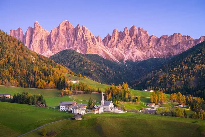 Dolomites and Lago di Braies Day Tour with Private Car and Guide