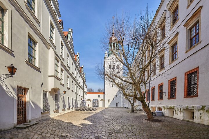 Szczecin Pomeranian Dukes’ Castle Exterior Private Tour