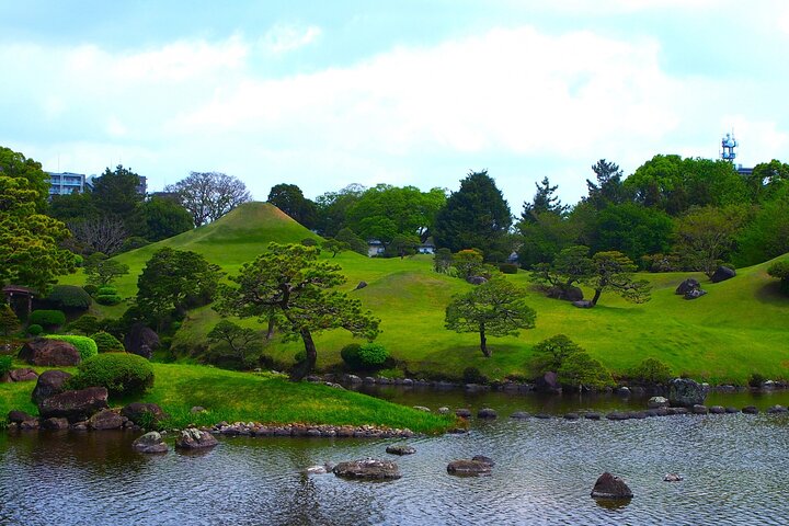Kumamoto Castle Suizenji Garden or Aso Full-Day Tour Option