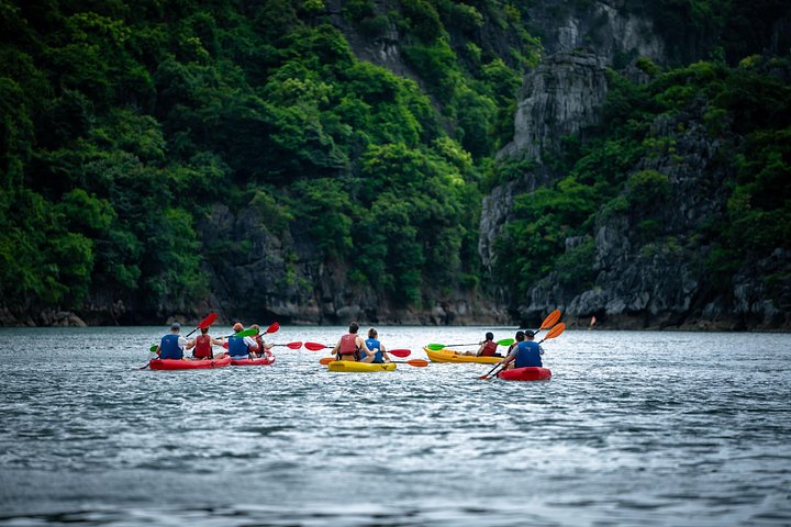 3-Day 2-Night Bai Tu Long Bay Cruise – Kayaking & Hidden Caves