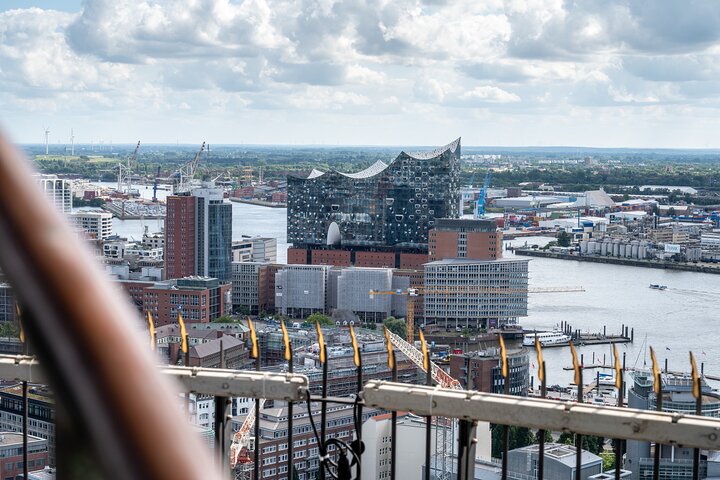 Hamburg Historic Old Town and WW2 Walking Tour in Small Group