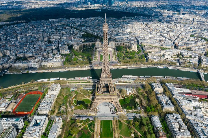 Le Havre to Paris with Boat Cruise & Lunch for First Time Visitor