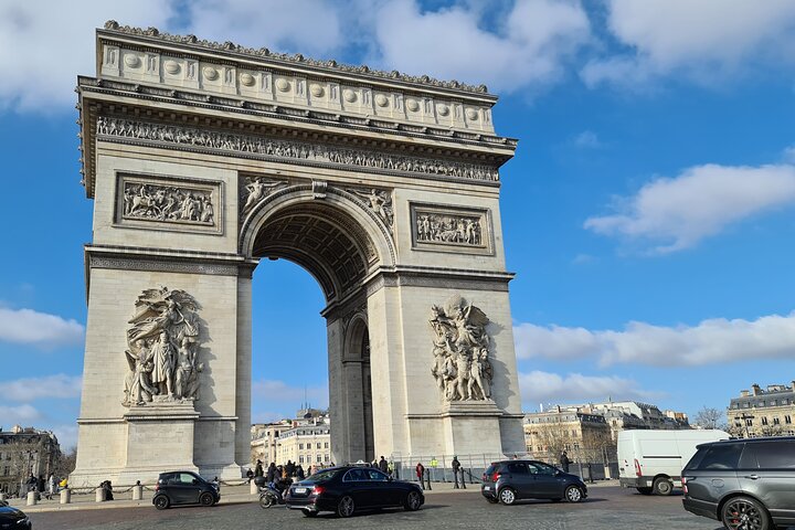 Le Havre to Paris with Boat Cruise & Lunch for First Time Visitor