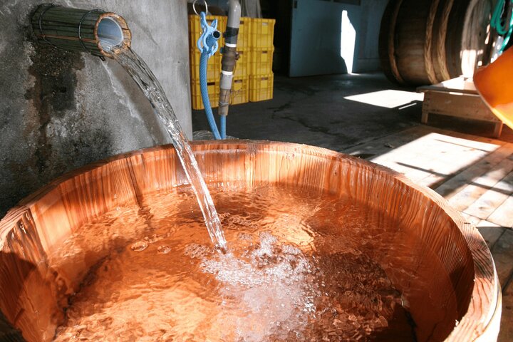 Sake Brewery Tour and Label Making in Historic Tokoname