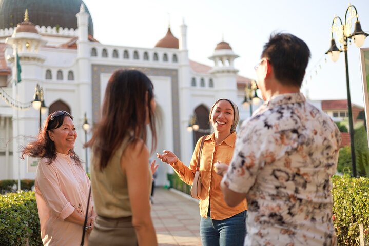Paramaribo Heritage and Landmarks Private Guided Walking Tour