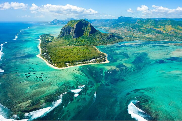 Mauritius Underwater Waterfall Guided Tour by Helicopter Ride
