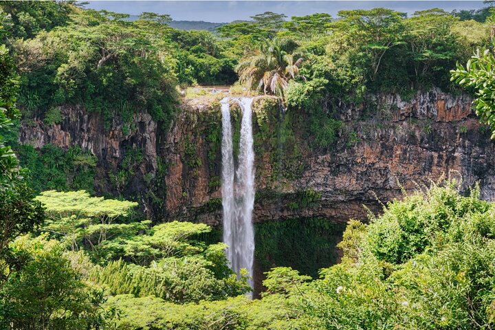 Mauritius Underwater Waterfall Guided Tour by Helicopter Ride