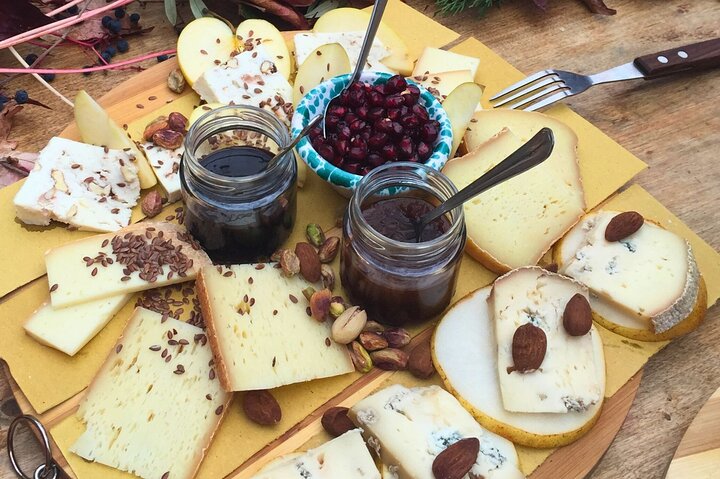 Family-Friendly Tuscany Day Tour for Wine Lovers and Non-Drinkers