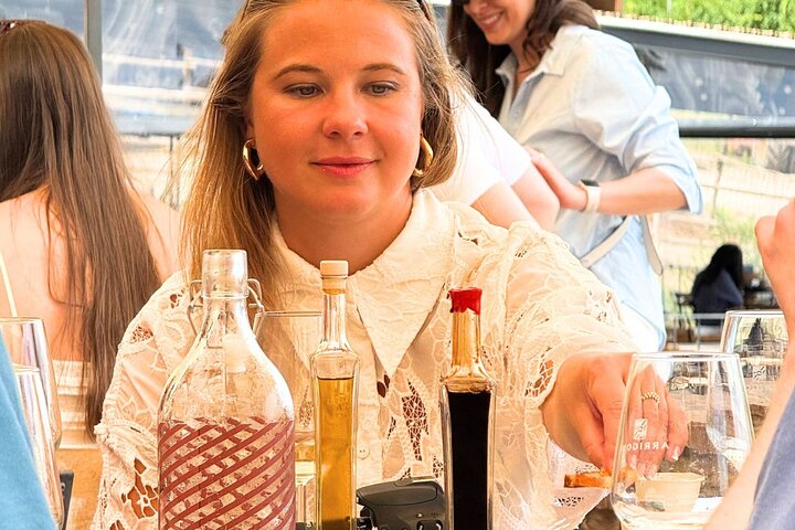 Family-Friendly Tuscany Day Tour for Wine Lovers and Non-Drinkers