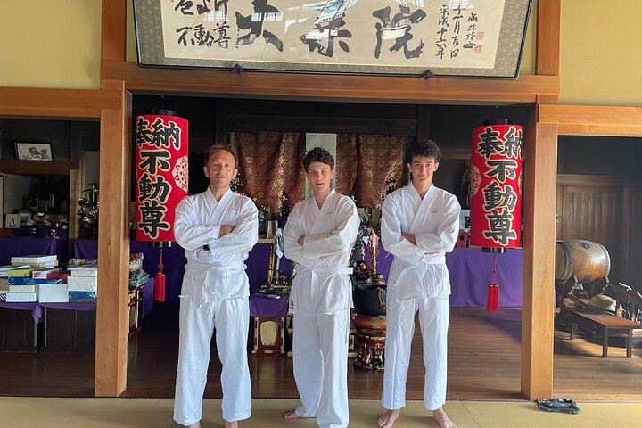“Takigyo”Traditional Japanese Waterfall Training meditation