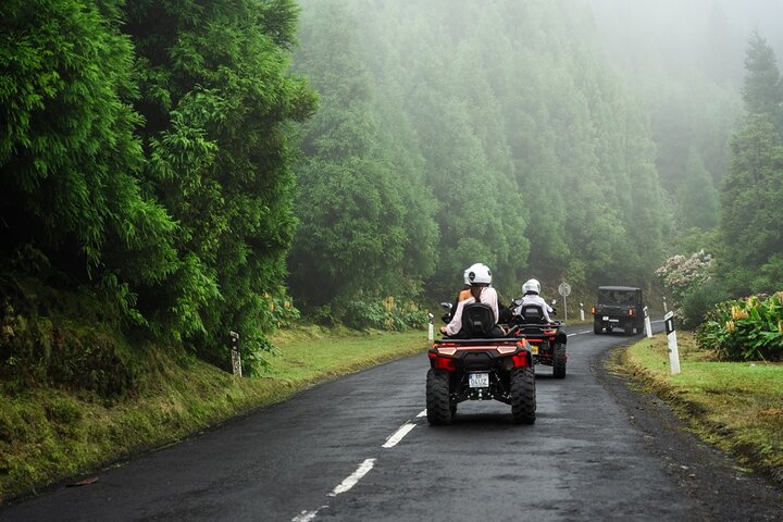 Quad & Buggy Sete Cidades Crater Tour - 4x4 - Half Day