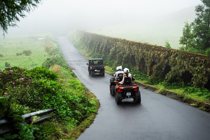 Quad & Buggy Sete Cidades Crater Tour - 4x4 - Half Day
