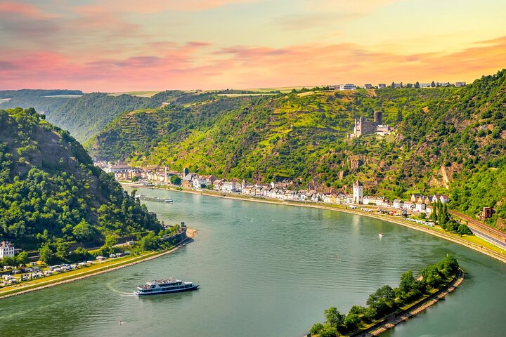 Private Day Trip from Frankfurt to the Rhine Valley