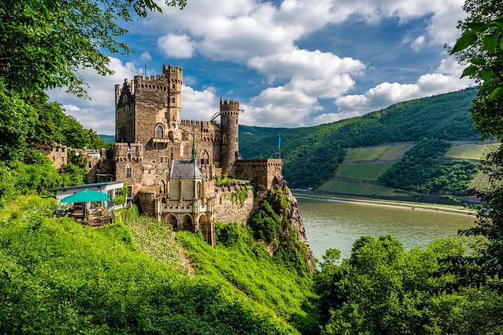 Private Day Trip from Frankfurt to the Rhine Valley