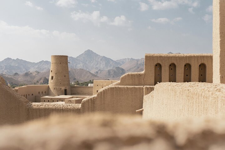 Muscat: Full-Day 4WD Tour to Nizwa, Jebel Akhdar & Birkat Al Mouz
