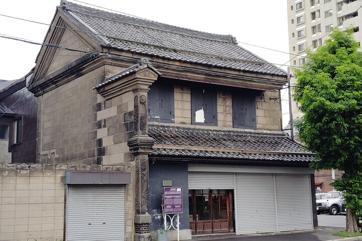 Otaru: Day & Night Walk in a Nostalgic Historic Port Town